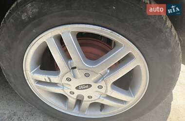 Хэтчбек Ford Fusion 2005 в 