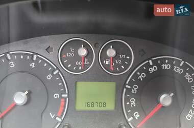 Хэтчбек Ford Fusion 2005 в 