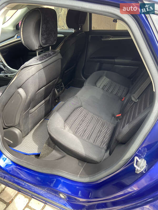 Седан Ford Fusion 2015 в Житомирі