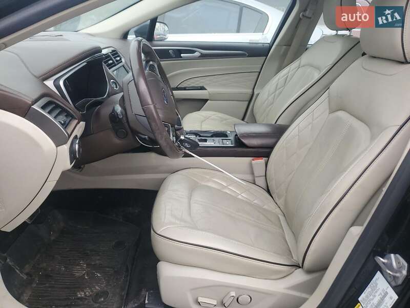 Седан Ford Fusion 2017 в Львове