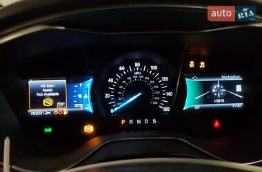 Седан Ford Fusion 2017 в 