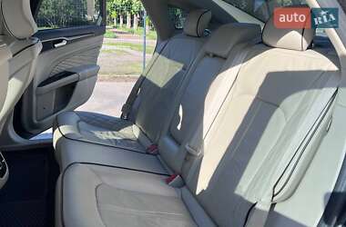 Седан Ford Fusion 2017 в 
