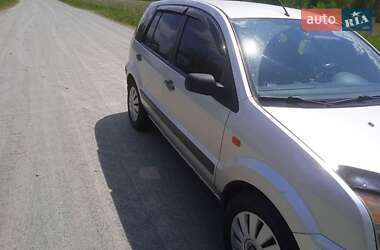 Хэтчбек Ford Fusion 2009 в 