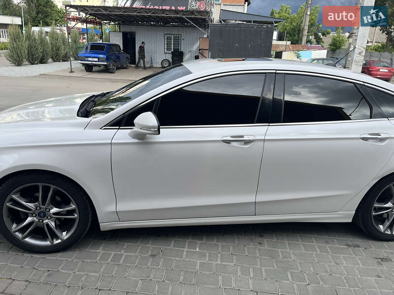Седан Ford Fusion 2012 в Днепре