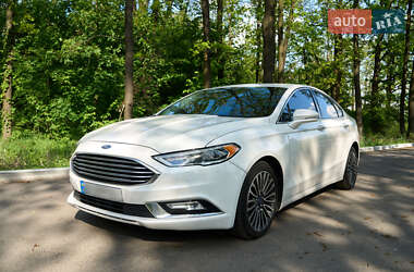 Седан Ford Fusion 2016 в 