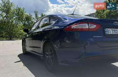 Седан Ford Fusion 2014 в 