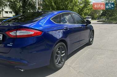 Седан Ford Fusion 2014 в 