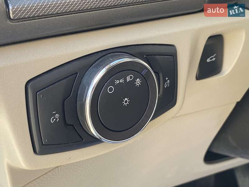 Седан Ford Fusion 2019 в Днепре