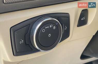 Седан Ford Fusion 2019 в 