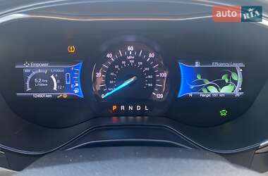 Седан Ford Fusion 2019 в 