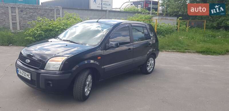 Хэтчбек Ford Fusion 2007 в 