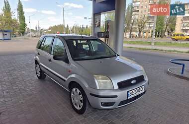 Хетчбек Ford Fusion 2003 в 