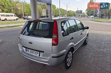 Хетчбек Ford Fusion 2003 в 