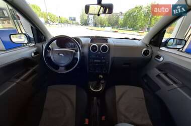 Хетчбек Ford Fusion 2003 в 