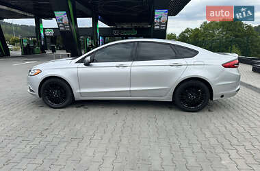 Седан Ford Fusion 2016 в 
