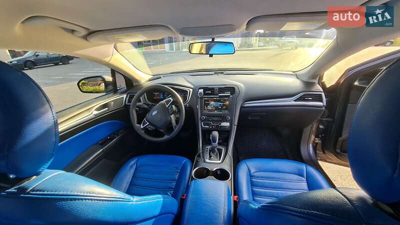 Седан Ford Fusion 2015 в Києві