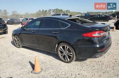 Седан Ford Fusion 2019 в 