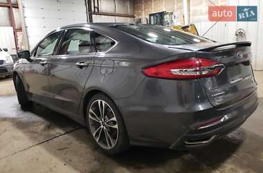 Седан Ford Fusion 2020 в 