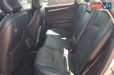 Седан Ford Fusion 2019 в 
