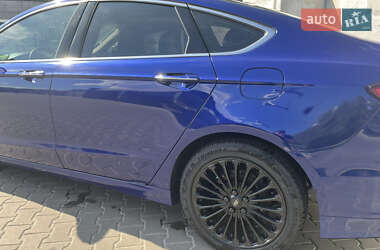 Седан Ford Fusion 2015 в 