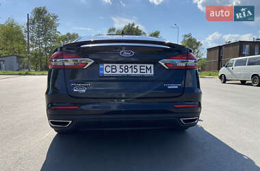 Седан Ford Fusion 2019 в 