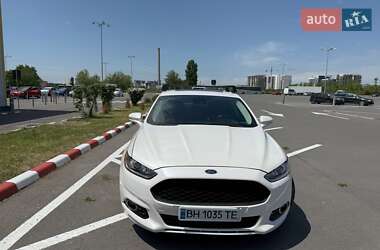 Седан Ford Fusion 2016 в Одесі
