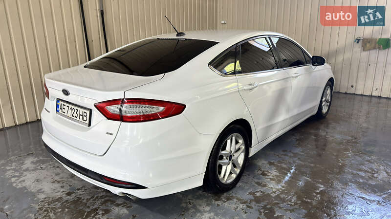Седан Ford Fusion 2013 в Кам'янському