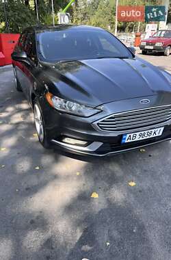Седан Ford Fusion 2016 в 