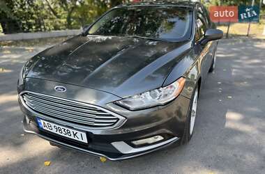 Седан Ford Fusion 2016 в 