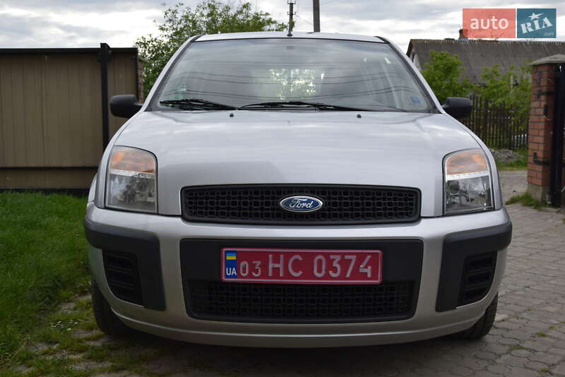 Хэтчбек Ford Fusion 2007 в Турийске
