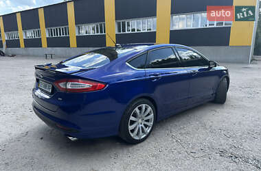 Седан Ford Fusion 2015 в 