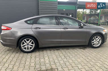 Хэтчбек Ford Fusion 2012 в 