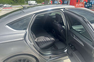 Седан Ford Fusion 2013 в 