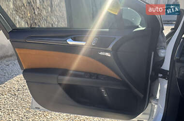 Седан Ford Fusion 2019 в 