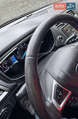 Седан Ford Fusion 2014 в 