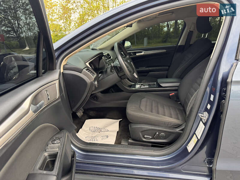 Седан Ford Fusion 2018 в Луцьку
