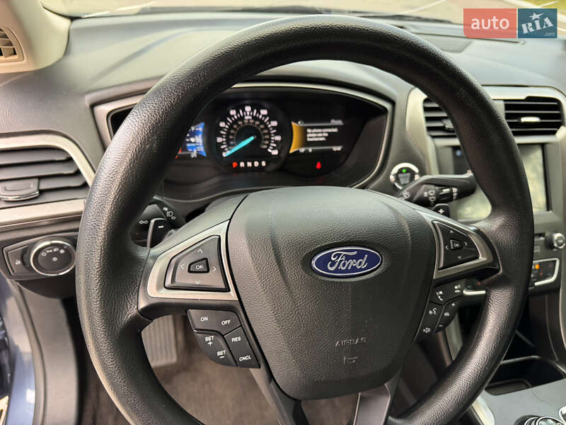 Седан Ford Fusion 2018 в Луцьку