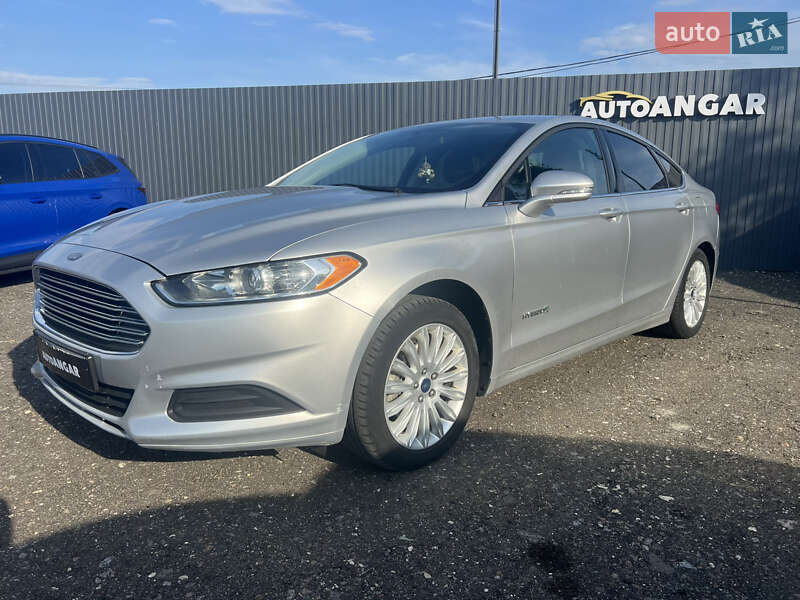 Седан Ford Fusion 2015 в Киеве