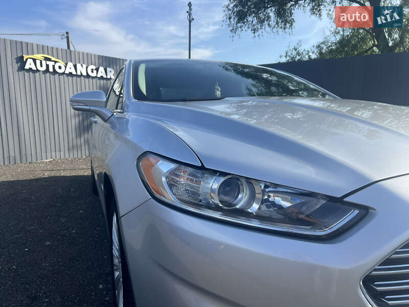 Седан Ford Fusion 2015 в Киеве