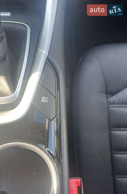 Седан Ford Fusion 2015 в 