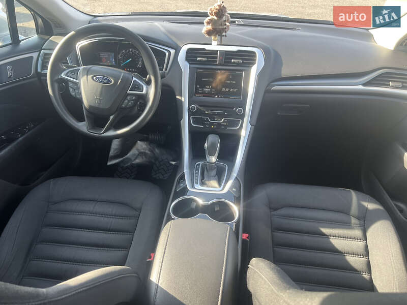 Седан Ford Fusion 2015 в Киеве