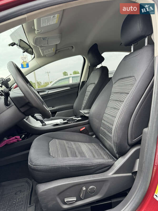 Седан Ford Fusion 2015 в Киеве