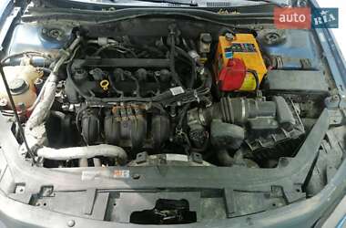 Седан Ford Fusion 2010 в 