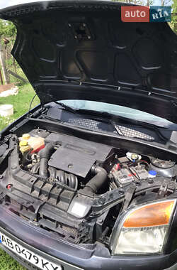 Хэтчбек Ford Fusion 2009 в 