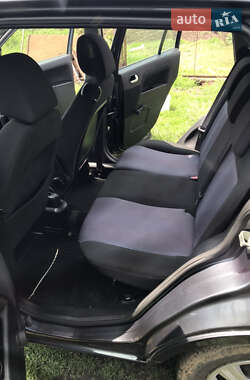 Хэтчбек Ford Fusion 2009 в 