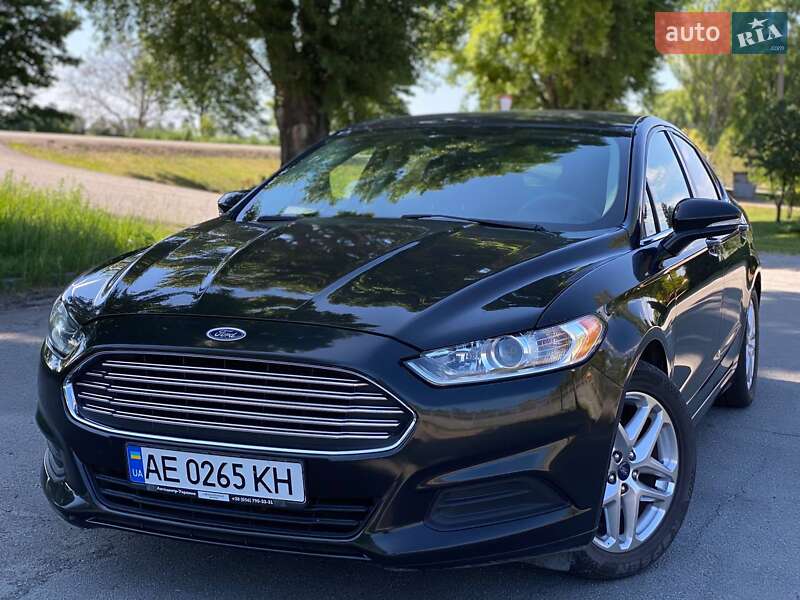 Седан Ford Fusion 2013 в 
