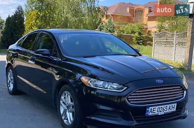 Седан Ford Fusion 2013 в 