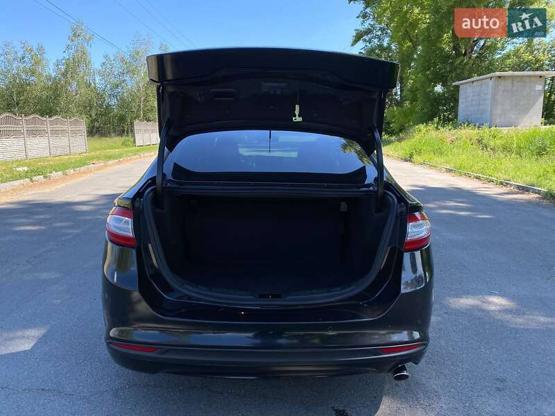 Седан Ford Fusion 2013 в Дніпрі
