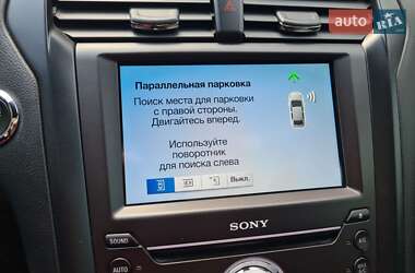 Седан Ford Fusion 2017 в 