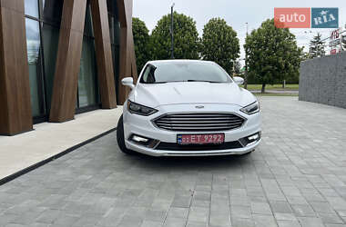 Седан Ford Fusion 2016 в 